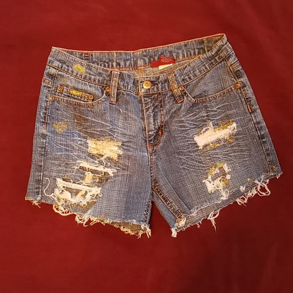 Bongo brand custom distressed cutoffs juniors size 9 - Picture 2 of 11